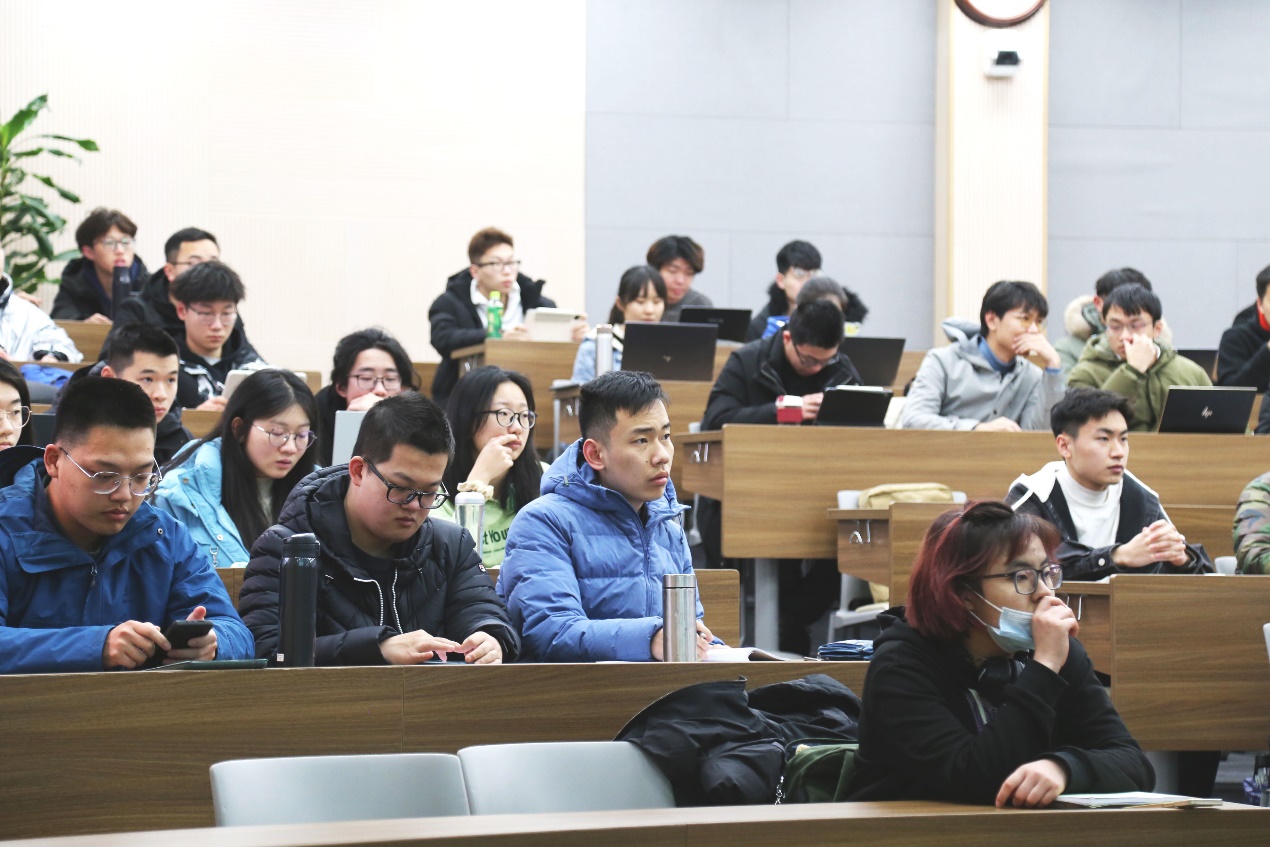 G:\yl8cc永利\工程师文化课\2021-2022-S2\2022.2.23郑锟浩\课堂照片\照片1.jpg